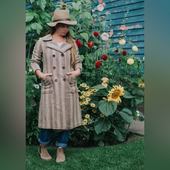 Vintage Jackets & Blazers - Vintage brown wool coat (no tags), size S